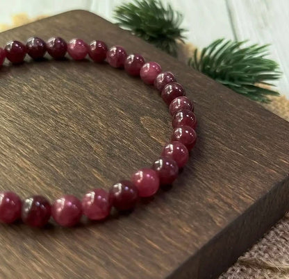 Natural read garnet stretchable bracelets