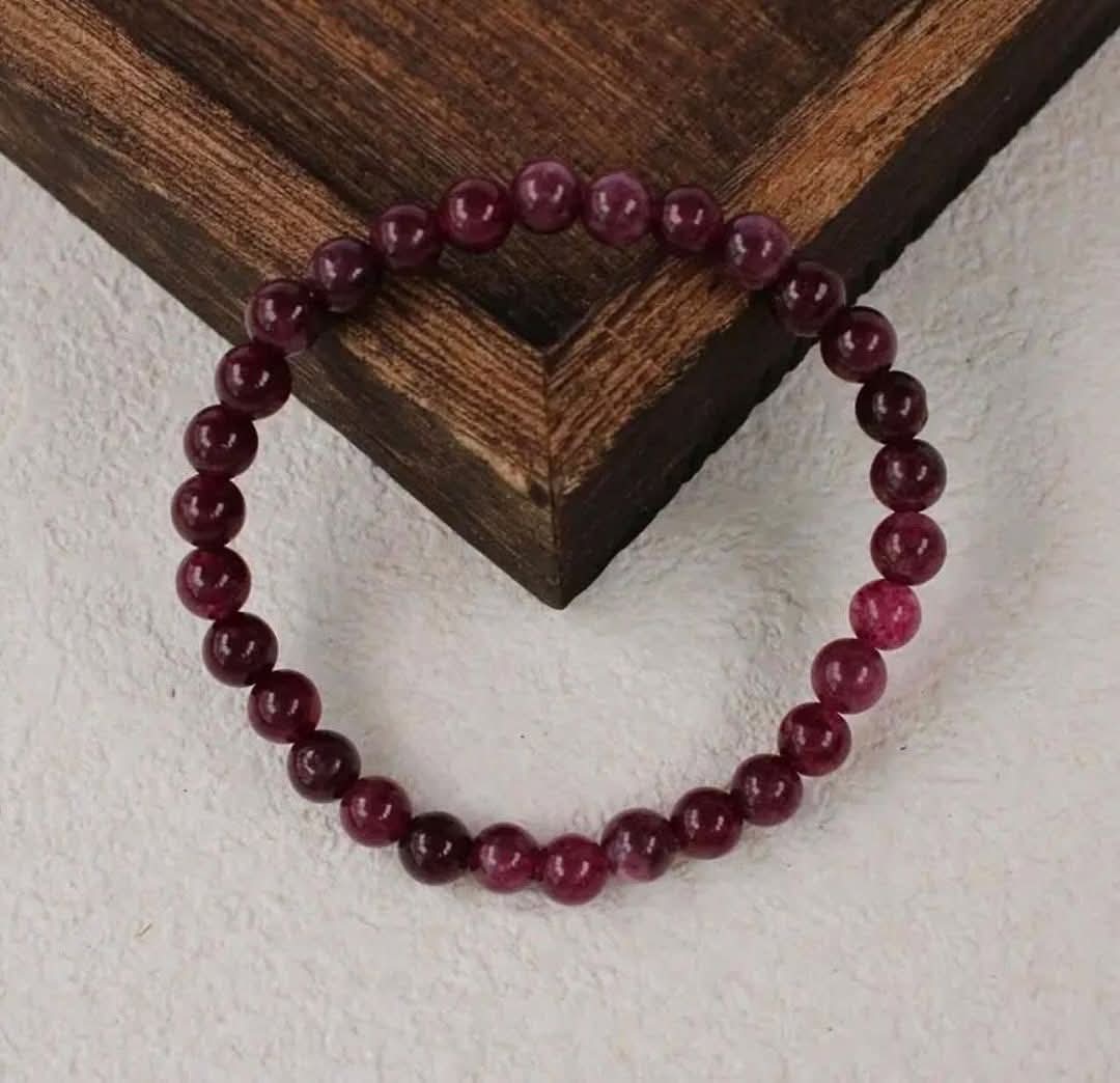 Natural read garnet stretchable bracelets