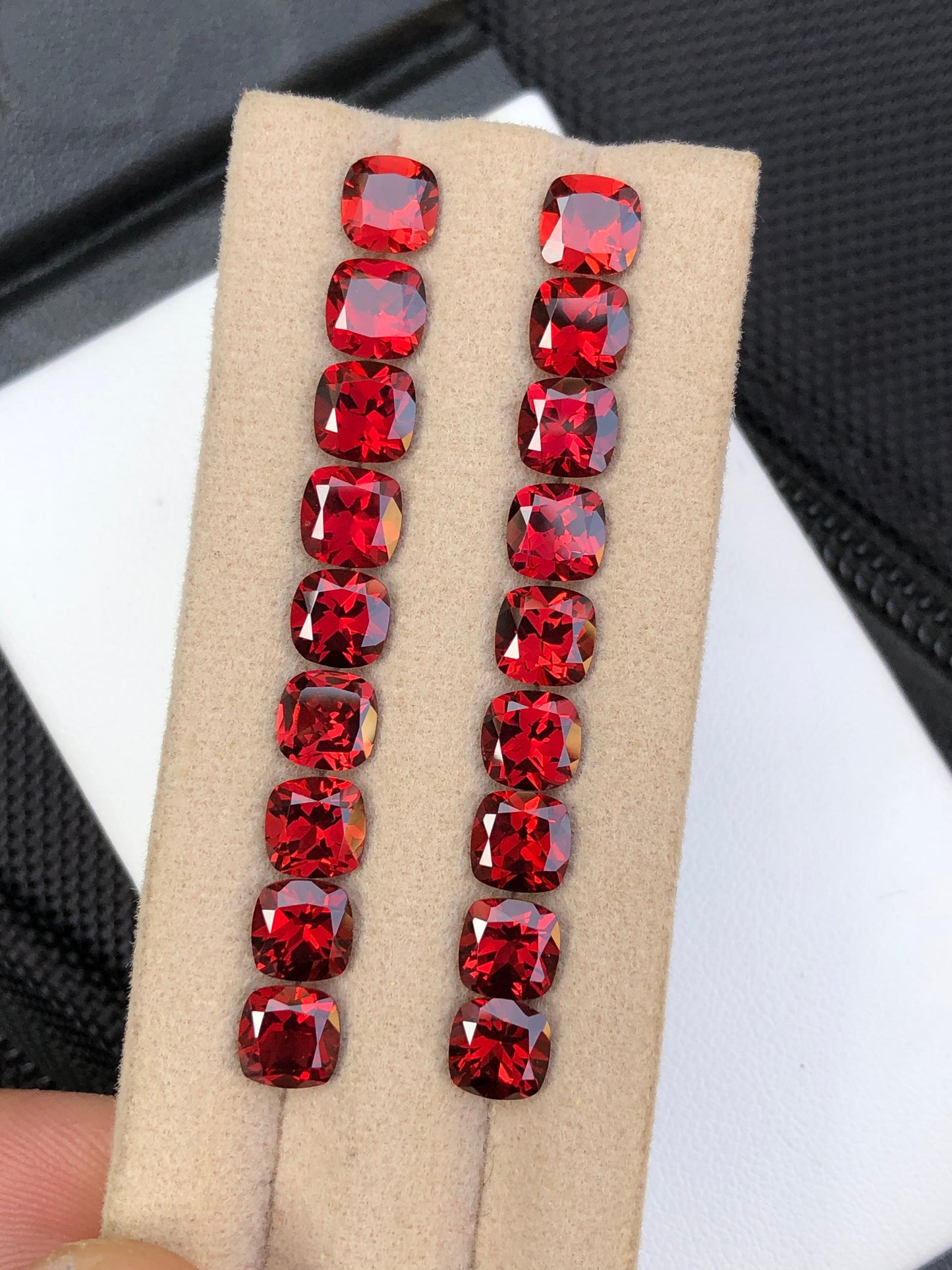 natural rhodolite garnet lot